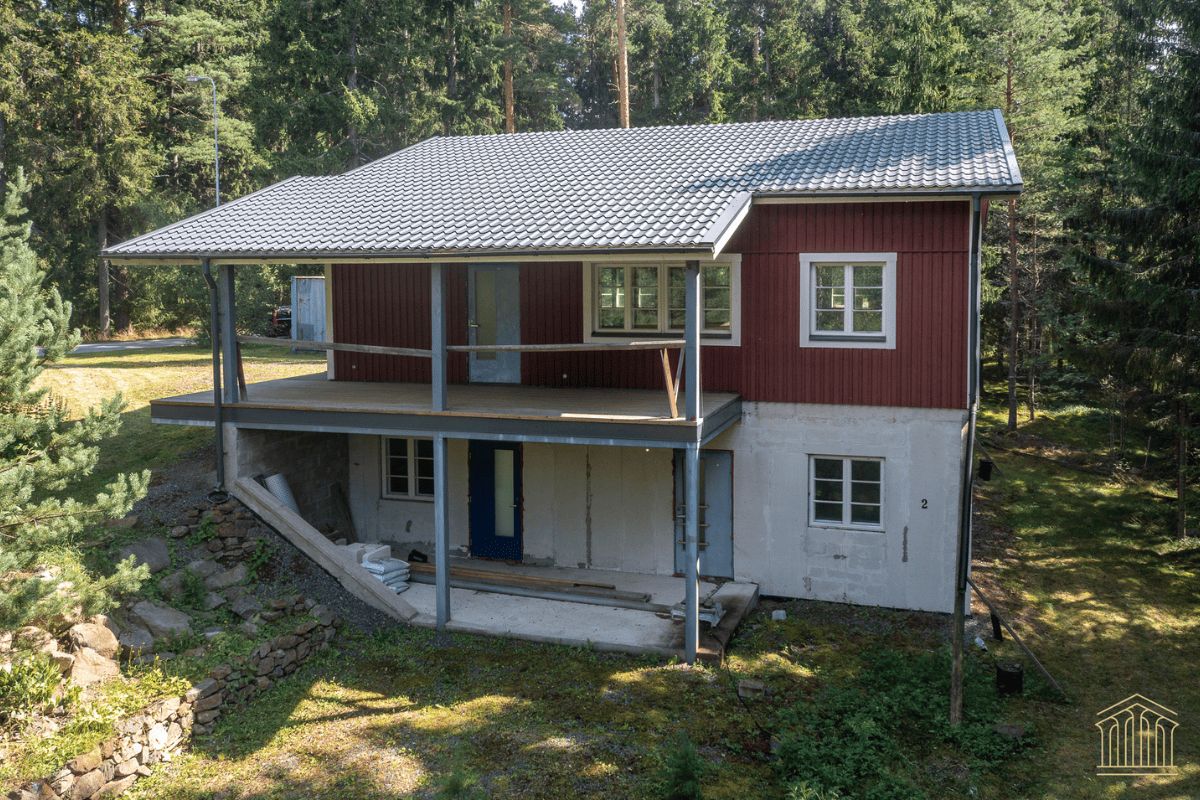 144